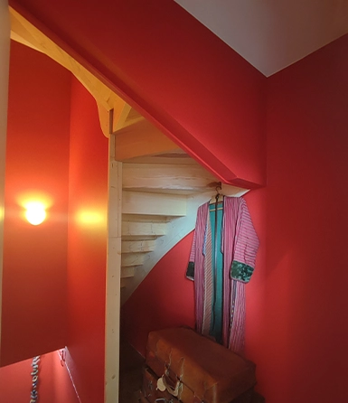 Peinture intérieure hall entrée couleur bordeaux - Finitions soignées Couffouleux Tarn Arth Paint